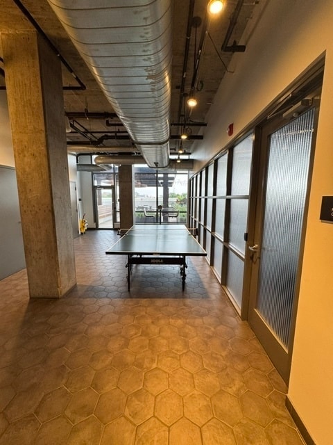 Building Photo - 504 N Green St