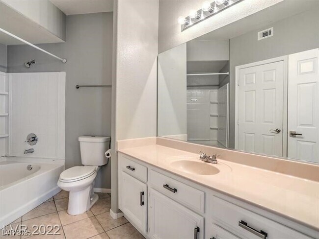 Building Photo - 7119 S Durango Dr