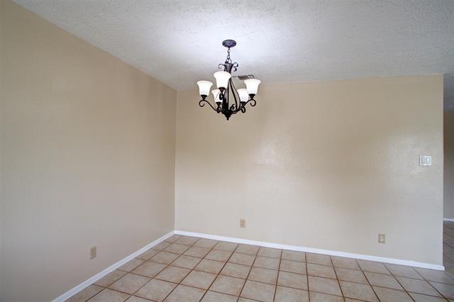 Building Photo - 708 N Cooper St