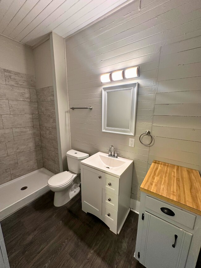 Building Photo - 970 Gorgas St