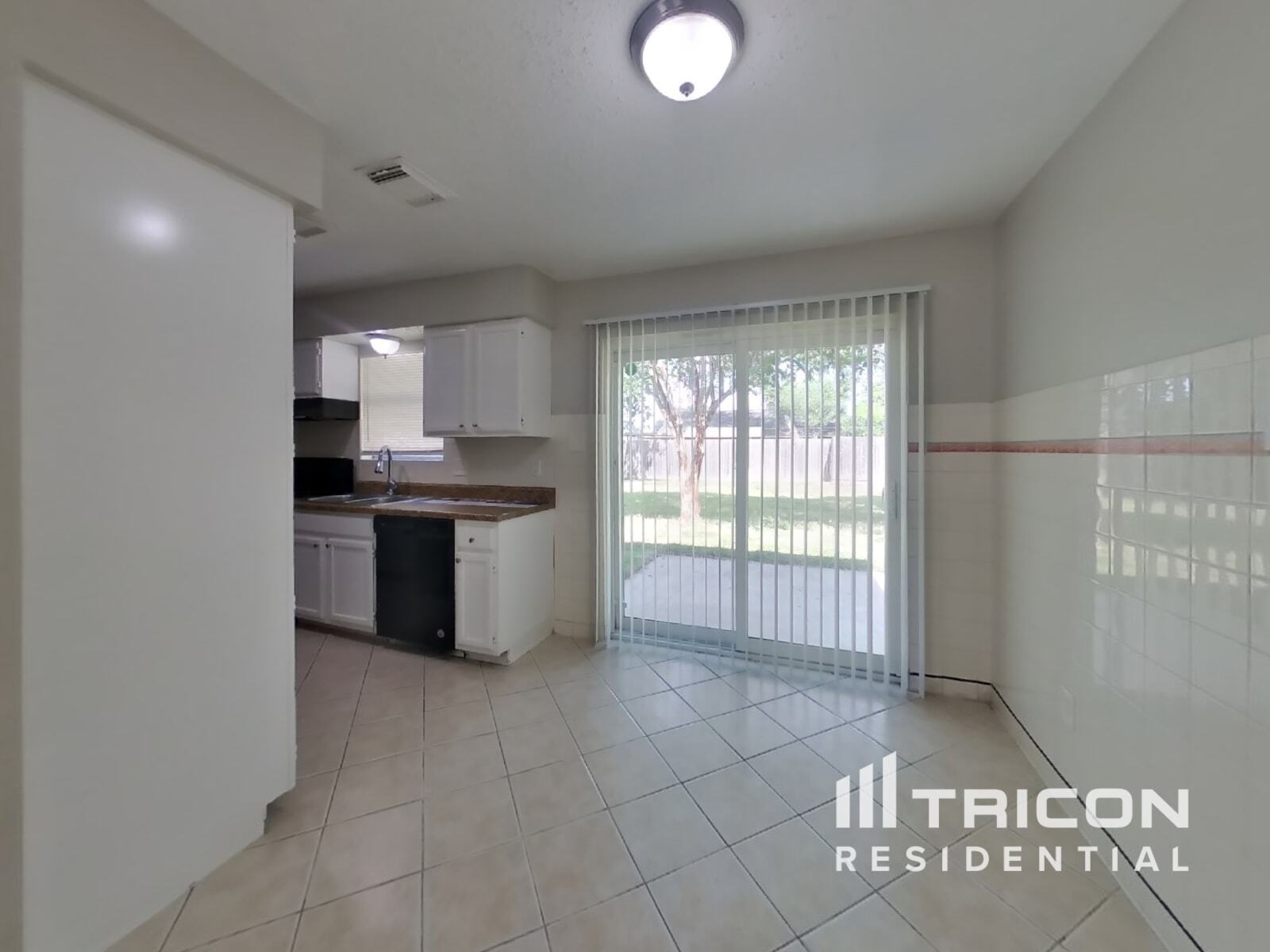 Building Photo - 7519 Lobera Dr