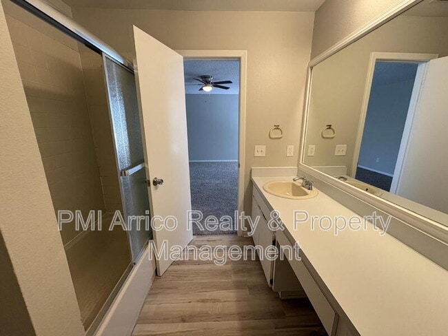 Building Photo - 4009 Forecast Dr