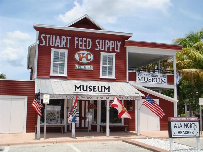 Building Photo - 950 S Kanner Hwy