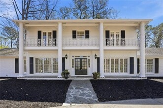 Building Photo - 1190 W Paces Ferry Rd NW