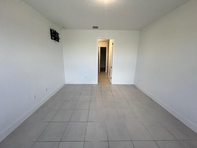 Building Photo - 5553 Quiet Lake Pl