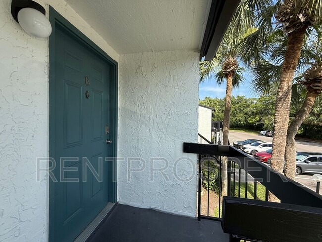 Building Photo - 4111 S Semoran Blvd