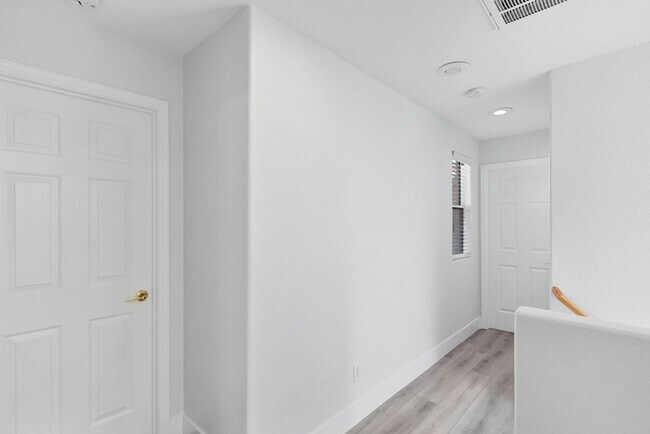 Building Photo - *NICE UPGRADED HOME IN SOUTHERN HIGHLANDS!!