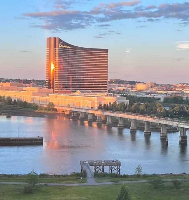 Building Photo - 360 Foley St