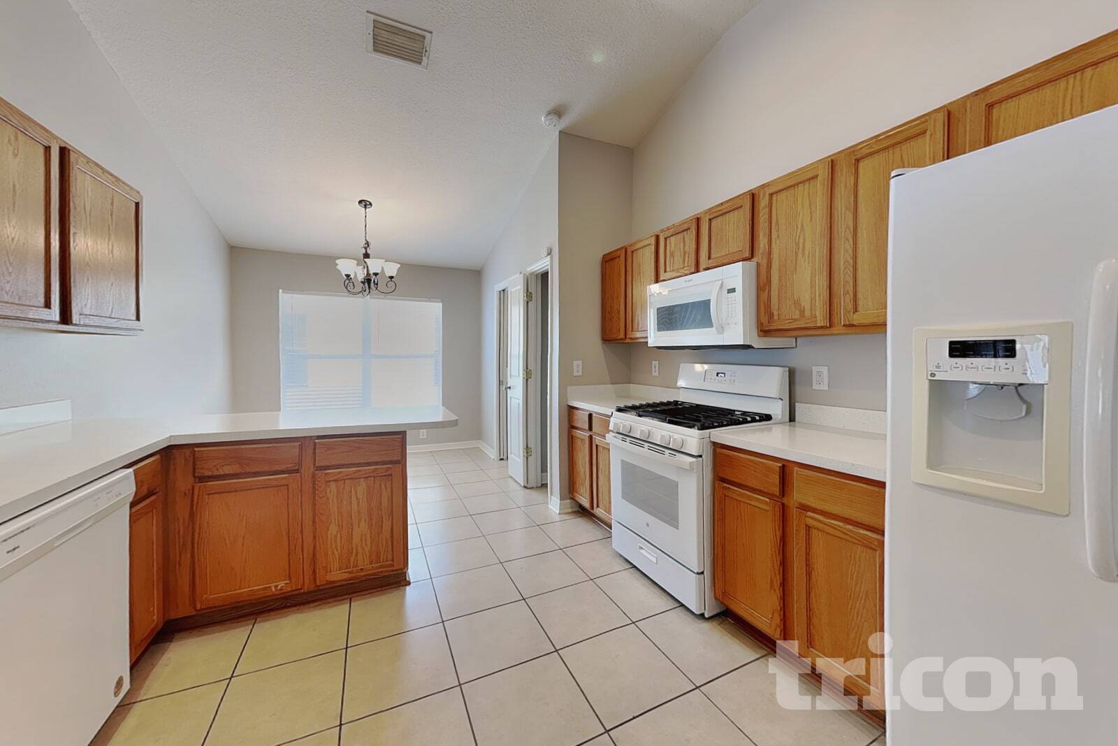 Building Photo - 6816 Monarch Park Dr