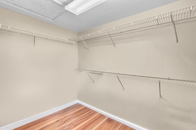 Building Photo - 10240 NW 33rd Pl