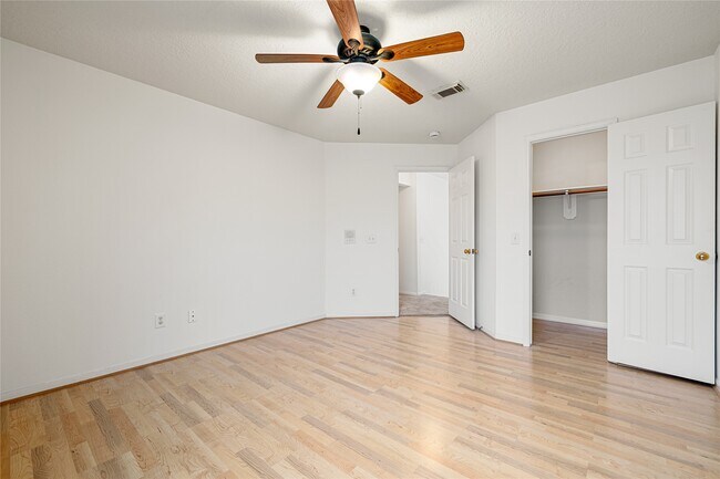 Building Photo - 23218 Colony Green Dr