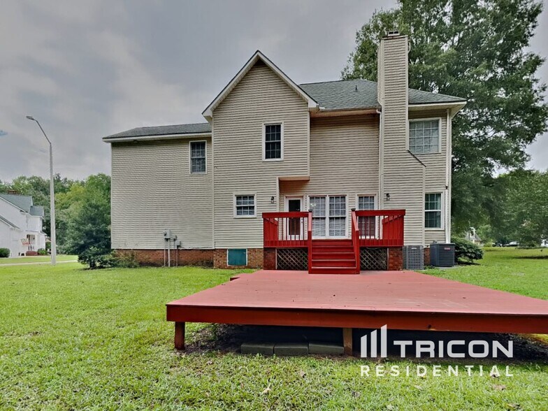 Building Photo - 229 Blair Dr