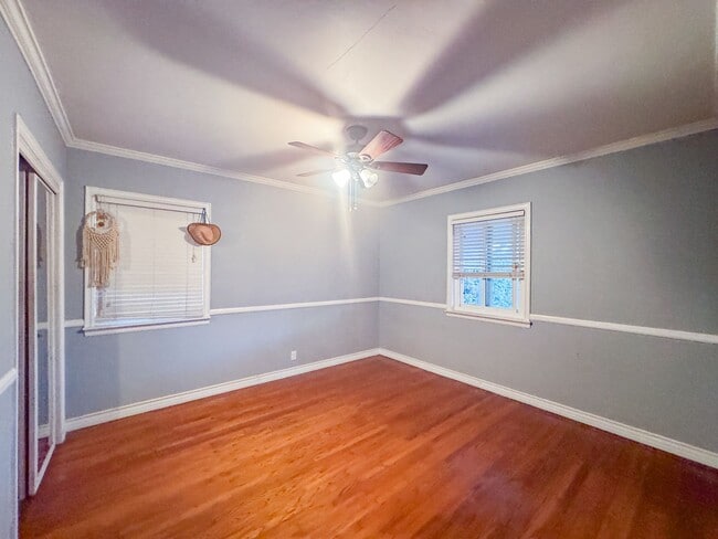 Building Photo - Cozy and Charming 2Bd 1Ba in lovely neighborhood of Torrance