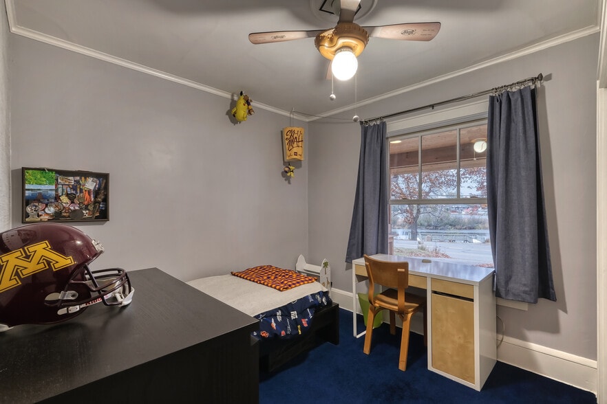 Building Photo - 5050 Manitou Rd