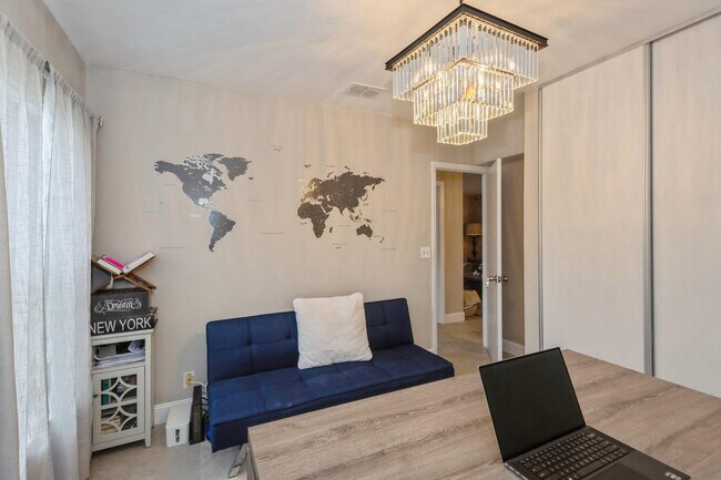 Building Photo - 4485 Carambola Cir S