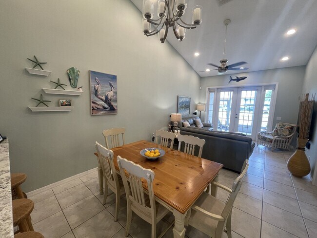 Building Photo - St. Lucie Villas