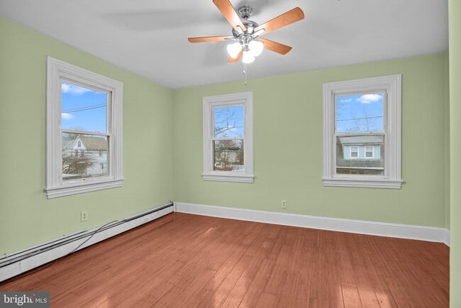 Building Photo - 505 Delaware Ave