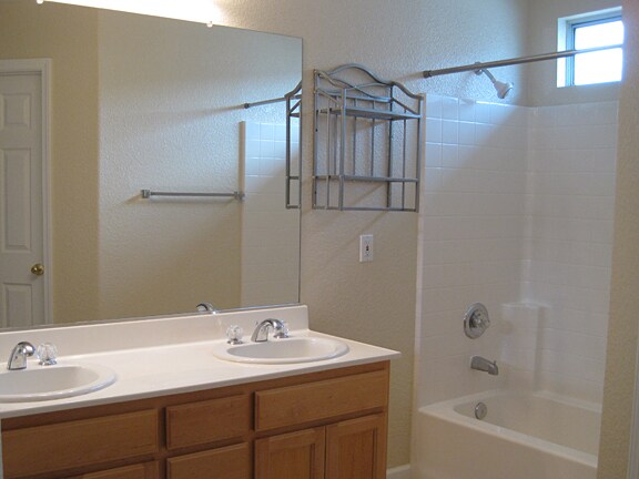 Building Photo - 111 Chimney Rock Ct