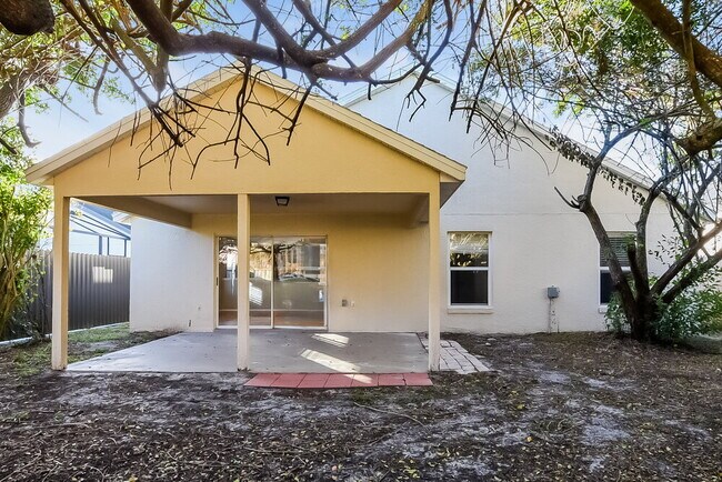 Building Photo - 10025 River Glen Ct