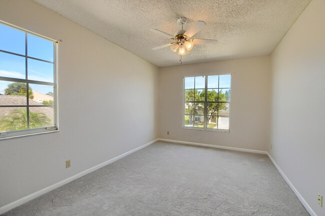 Building Photo - 22556 Middletown Dr