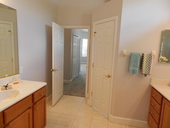 Building Photo - 13335 Purple Finch Cir