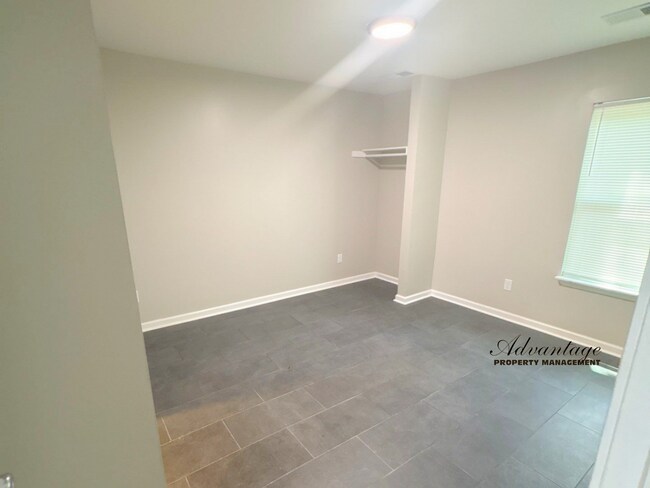 Building Photo - 2967 Forest Ave