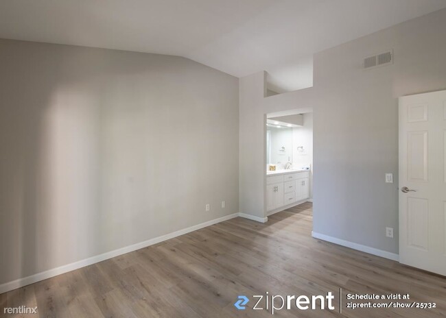 Building Photo - 2 br, 2 bath Condo - 11945 Tivoli Park Row...