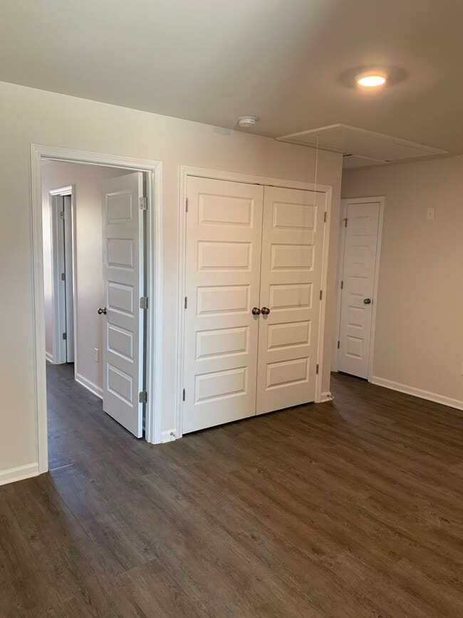 Building Photo - PRELEASING NOW!!- Three Bedroom | Two and a Half Bathroom Home in Cullman