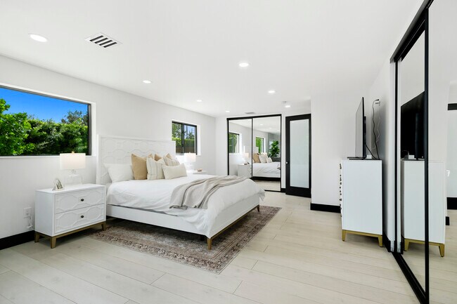 Building Photo - 8341 SW 87th Terrace