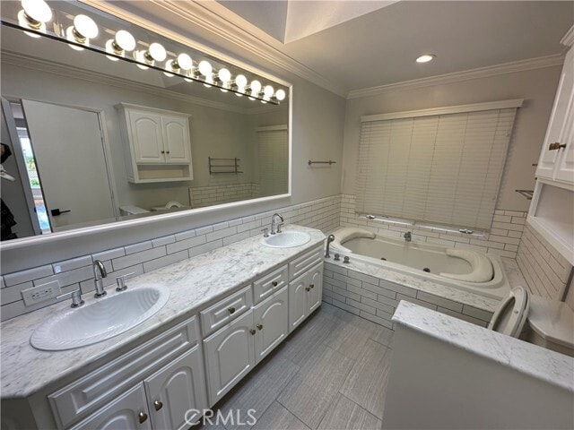 Building Photo - 2415 Vía Sonoma