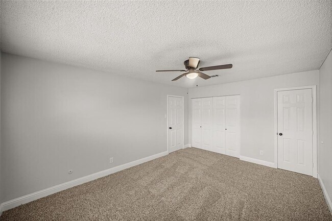 Building Photo - 10416 Hammerly Blvd