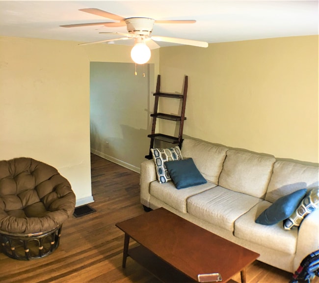 Building Photo - 432 E 16th Ave