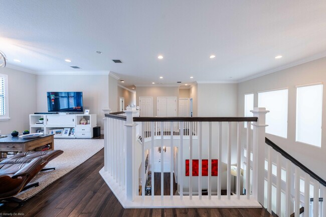 Building Photo - 9368 Eden Roc Ct