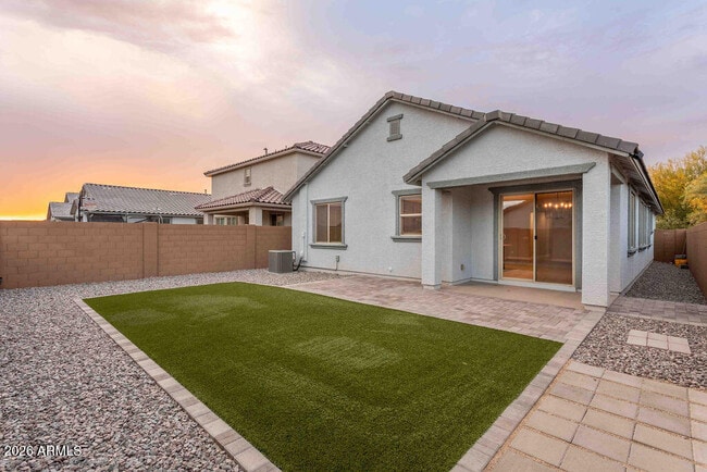 Building Photo - 14341 W Smoketree Dr