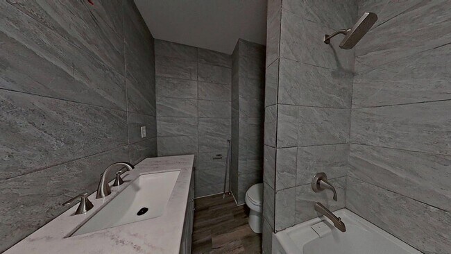 Building Photo - 6032 Walnut St