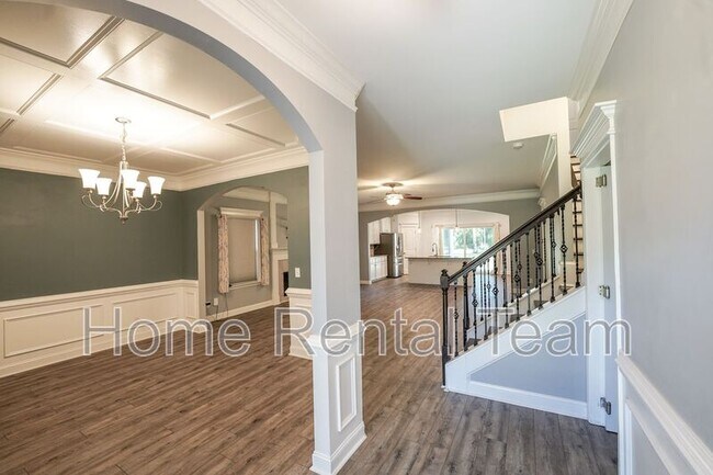 Building Photo - 425 Wicklow Dr