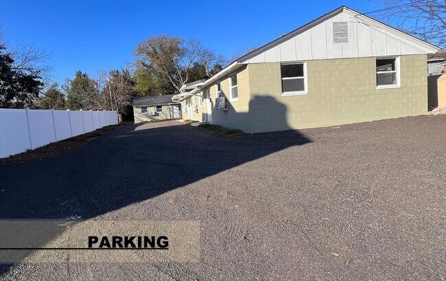 Building Photo - 2 Bedroom, 1 Bath in The Lyon St. Neighborhood -