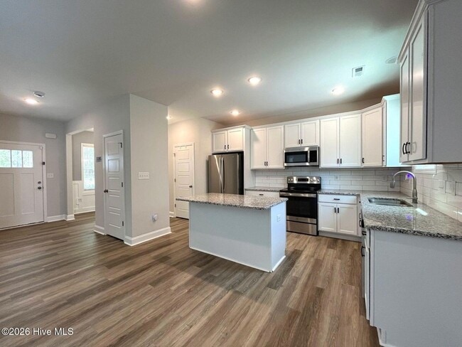 Building Photo - 143 Lonesome Glory Dr