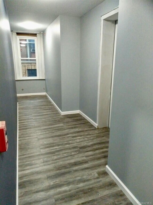 Building Photo - 108 North St