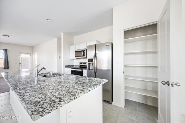 Building Photo - 2430 E Alonso Dr