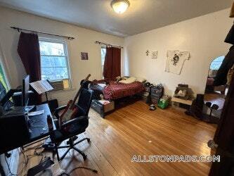 Building Photo - 19 Long Ave