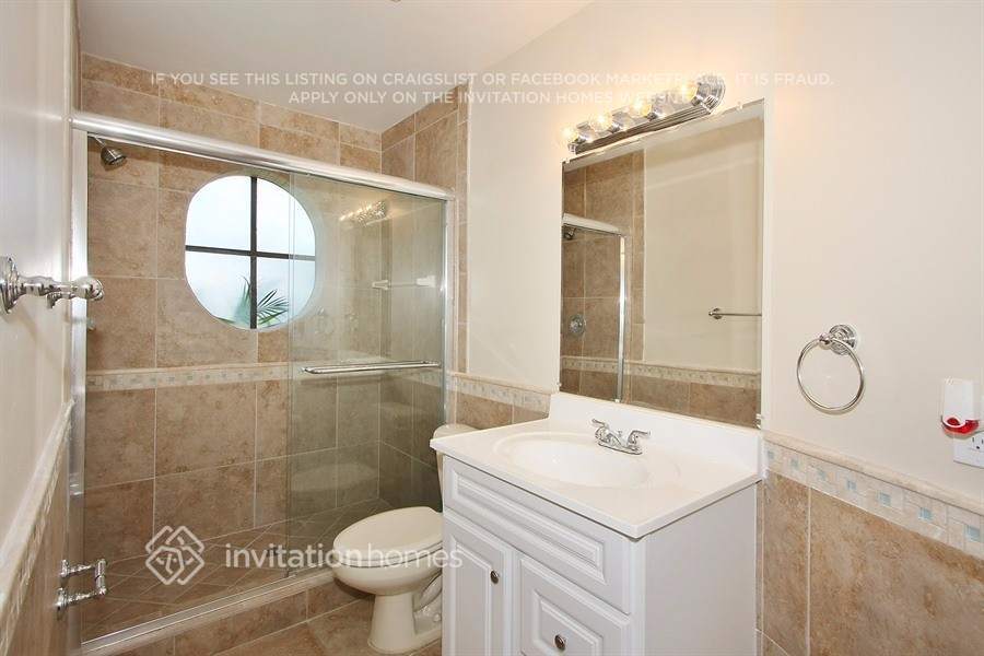 Building Photo - 5147 NW 51st Ave