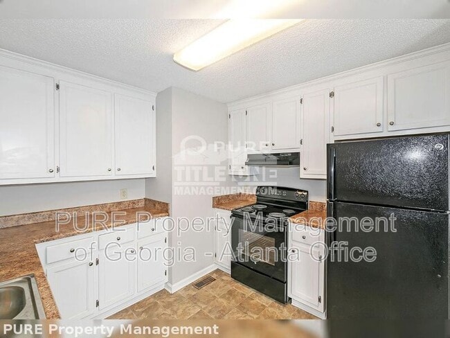 Building Photo - 52 E Boxwood Dr SE