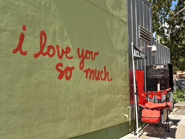 Building Photo - 206 Park Ln