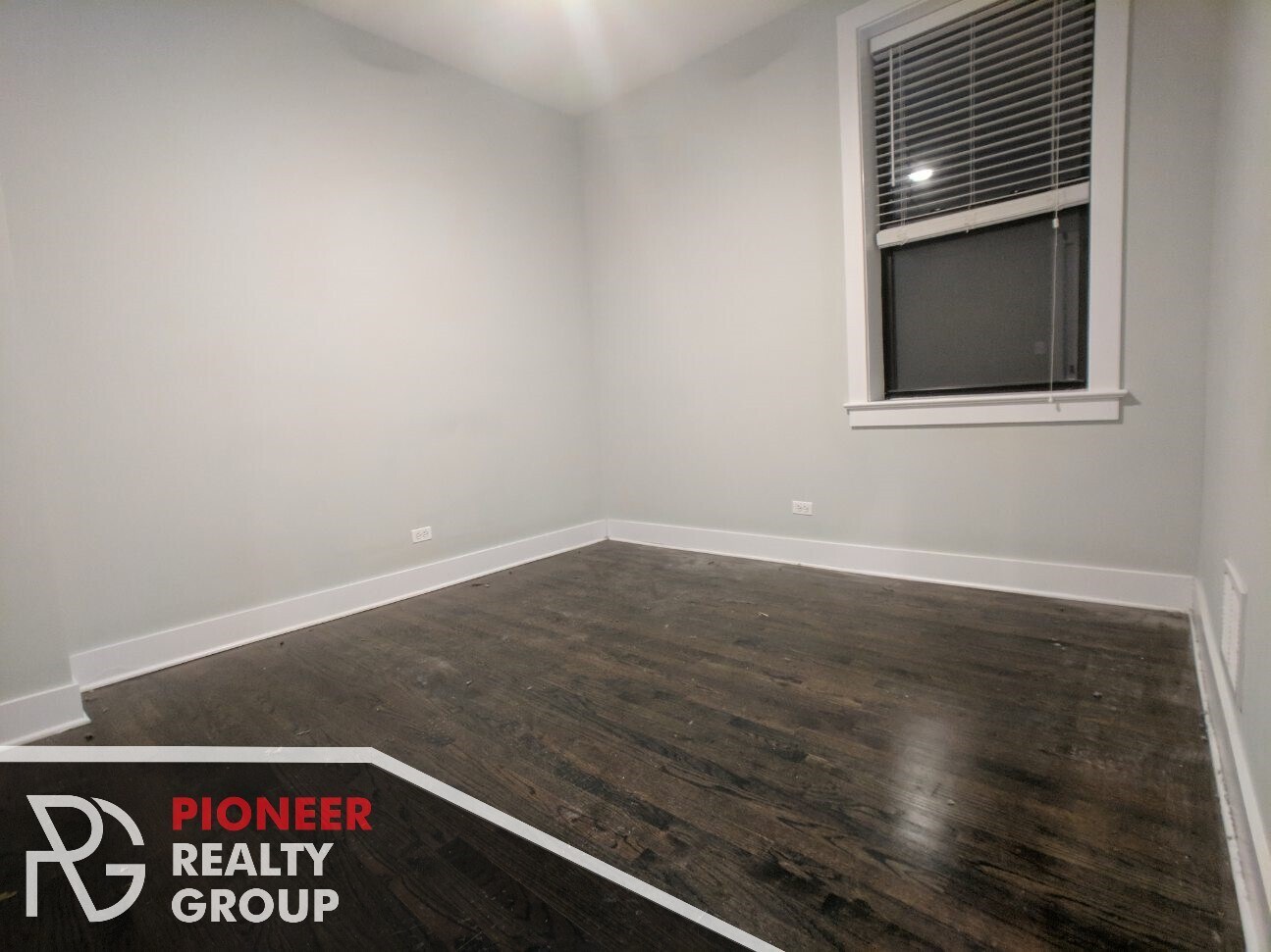 Building Photo - 1946 W Nelson St