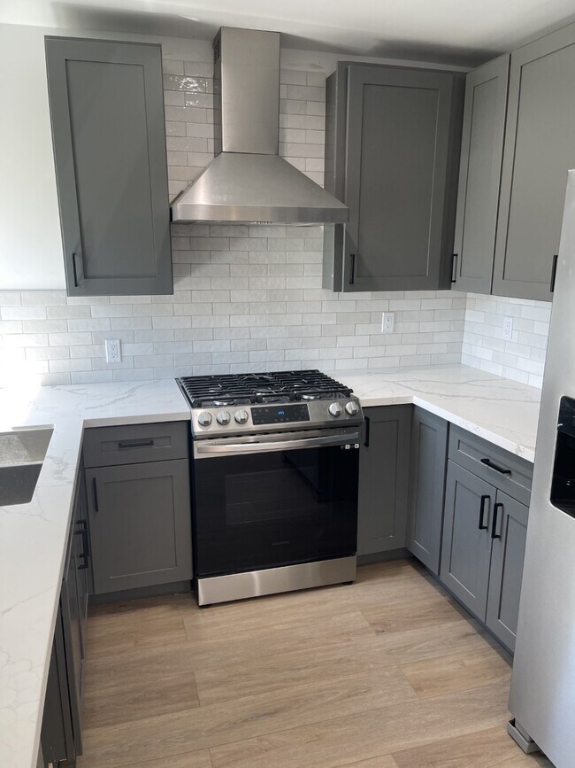 Building Photo - 12611 Barbara Ann St