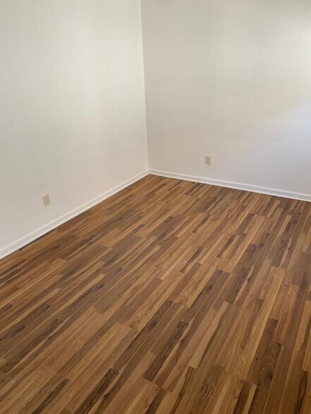 Building Photo - 227 Muhlenberg Pl