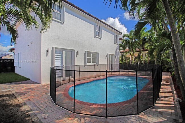 Building Photo - 14532 SW 13th Terrace