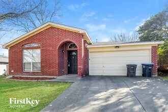 Building Photo - 10913 Ives St