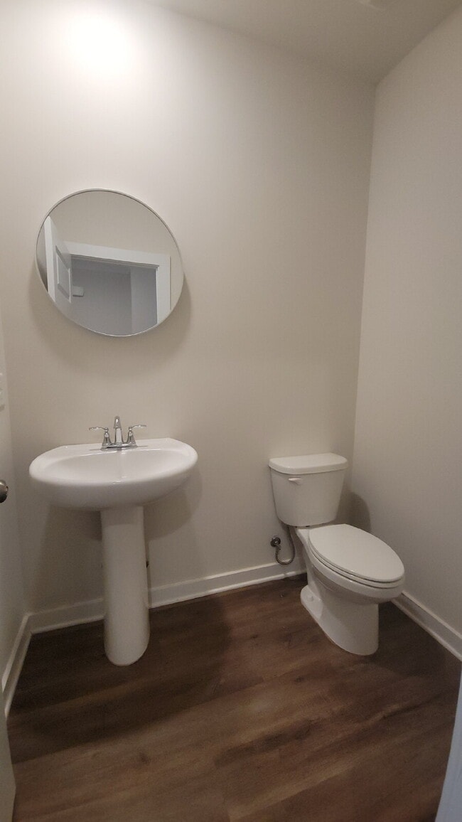 Building Photo - 7203 Chatfield Wy NW